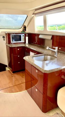 
										SEA RAY FLYBRIDGE 52 full									