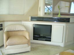 
										SEA RAY FLYBRIDGE 550 full									