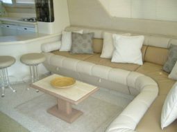 
										SEA RAY FLYBRIDGE 550 full									