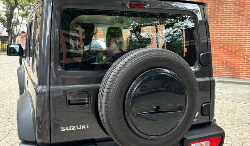 
								Suzuki Jimny full									