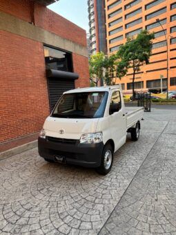 
										Toyota Lite Ace Pick Up full									