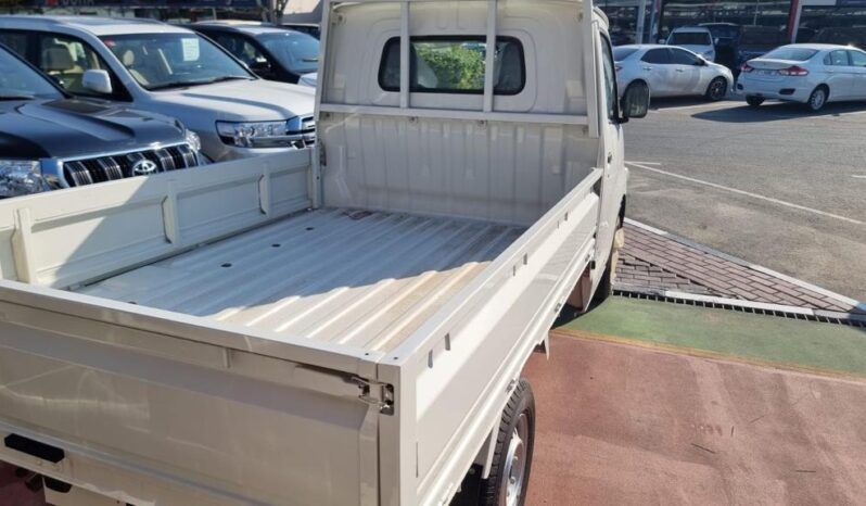 
								Toyota Lite Ace Pick Up full									