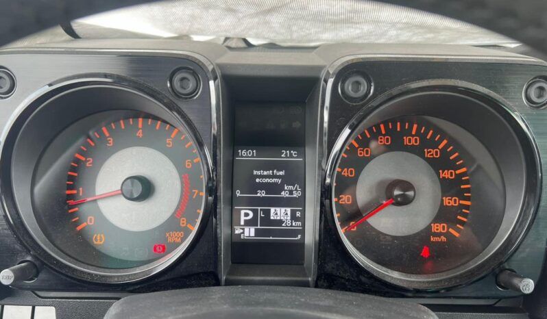 
								Suzuki Jimny full									