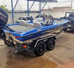 
										BOTE STRATOS 17.5 full									