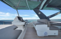 
										FERRETTI MOTOR YACHTS 700 70 full									